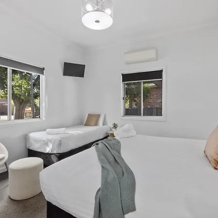Bendigo Signature Accommodation On Chapel Exterior photo